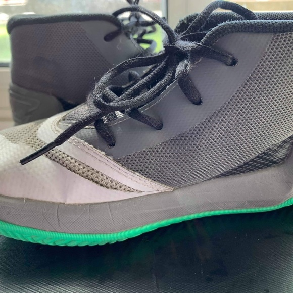 Under armour sc shoes - Picture 2 of 4